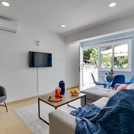 Atlantis Apartments 50M From Makenzy Seafront Larnaca Exterior foto