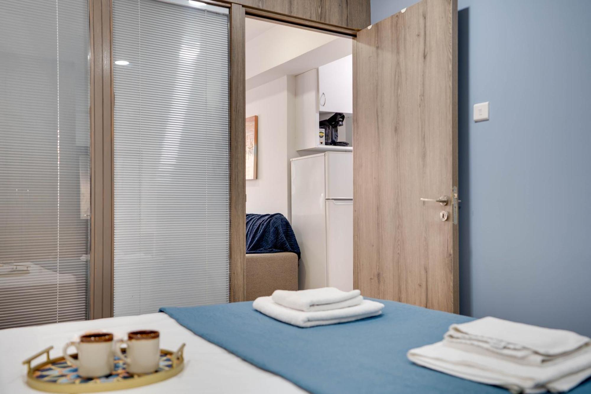 Atlantis Apartments 50M From Makenzy Seafront Larnaca Exterior foto