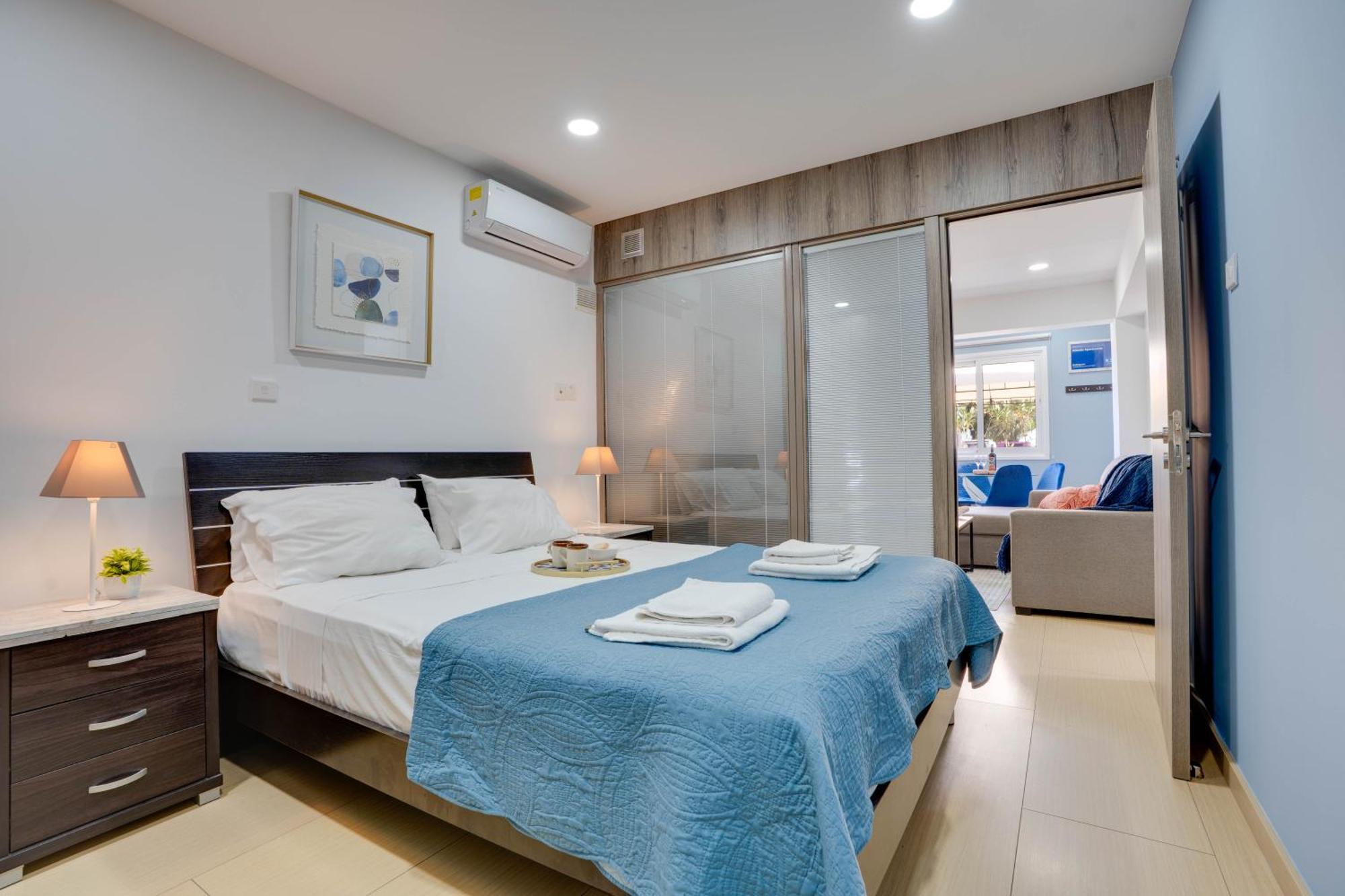 Atlantis Apartments 50M From Makenzy Seafront Larnaca Exterior foto